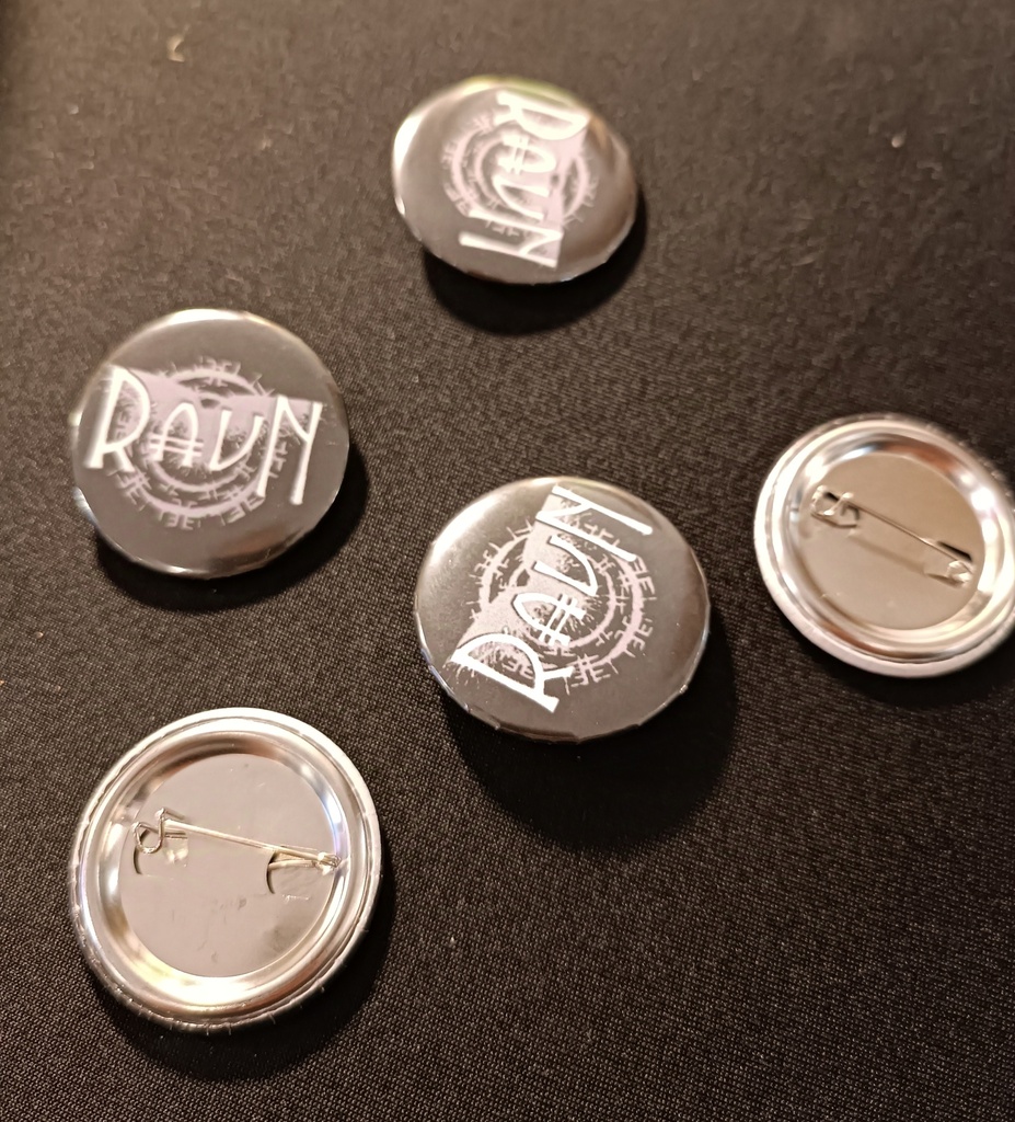 BADGE RAVN
